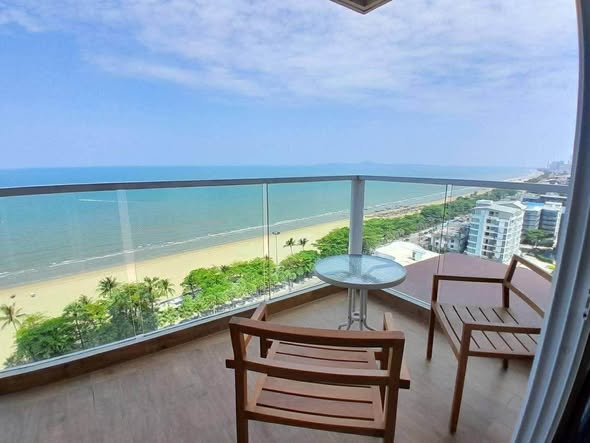 Cetus Beachfront PATTAYA - 3BDR for SALE. Rare item