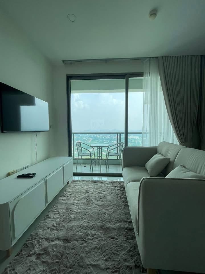 Riviera Jomtien Renovated 1 bedroom Corner unit for RENT
