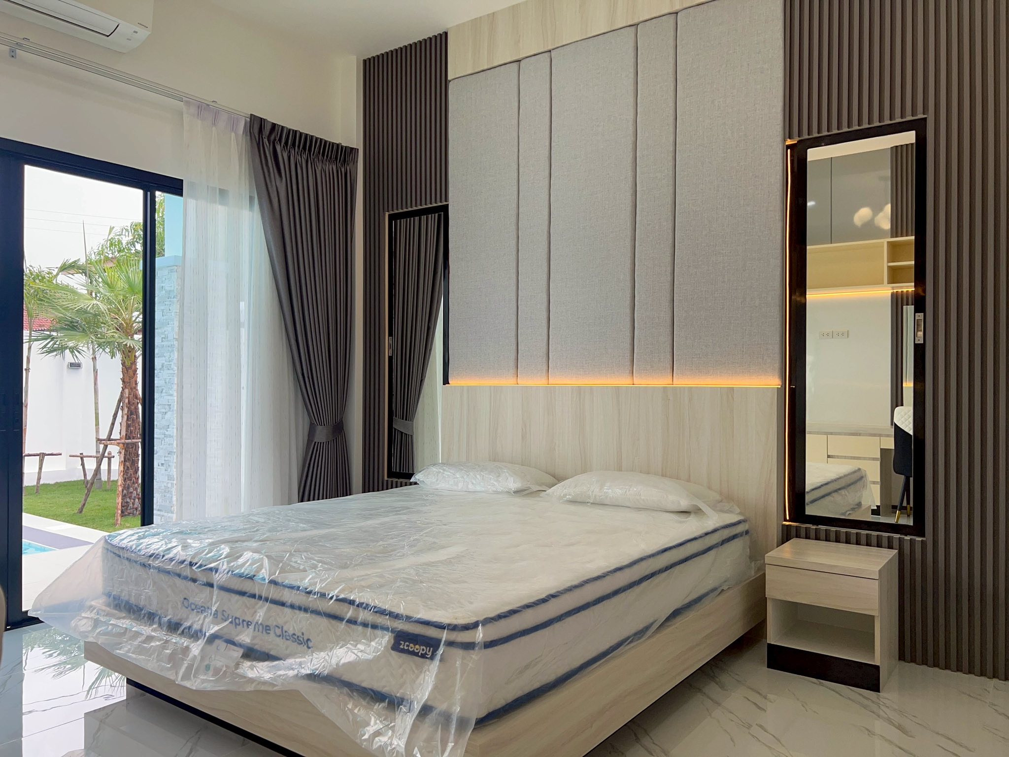 Luxury pool villa Brand new for sale